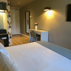 Nuria Hotel